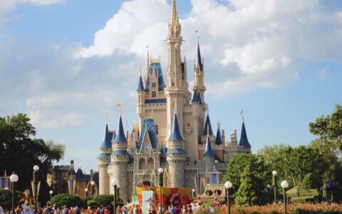 迪士尼礼卡折扣：买 $200 Disney Gift Card 仅需 $185【05/04 更新：Sam’s 最新折扣，可叠加 Discover 5% 返现】